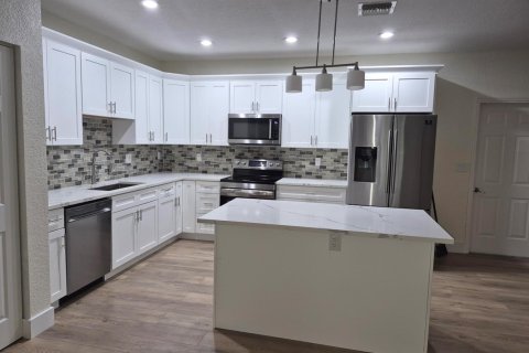 Townhouse in Lake Worth, Florida 3 bedrooms, 185.8 sq.m. № 2261546 - photo 7