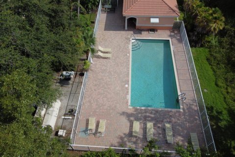 Townhouse in Lake Worth, Florida 3 bedrooms, 185.8 sq.m. № 2261546 - photo 28