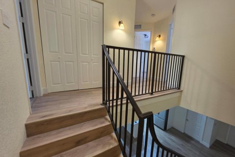 Townhouse in Lake Worth, Florida 3 bedrooms, 185.8 sq.m. № 2261546 - photo 14