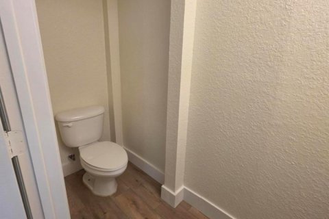 Townhouse in Lake Worth, Florida 3 bedrooms, 185.8 sq.m. № 2261546 - photo 12