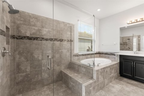 Casa en venta en Apopka, Florida, 4 dormitorios, 222.97 m2 № 2227401 - foto 20