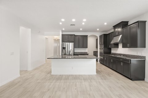 Casa en venta en Apopka, Florida, 4 dormitorios, 222.97 m2 № 2227401 - foto 7