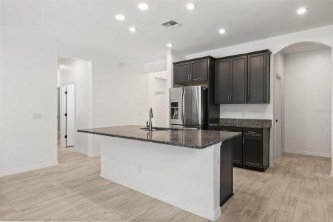 Casa en venta en Apopka, Florida, 4 dormitorios, 222.97 m2 № 2227401 - foto 11
