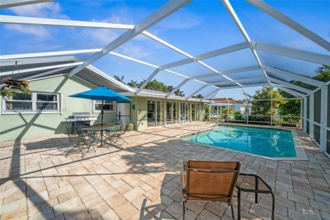 Villa ou maison à vendre à Cape Coral, Floride: 3 chambres, 164.25 m2 № 1950506 - photo 3