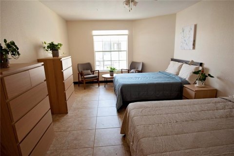 Immobilier commercial à vendre à Punta Gorda, Floride: 1191.47 m2 № 2416618 - photo 9