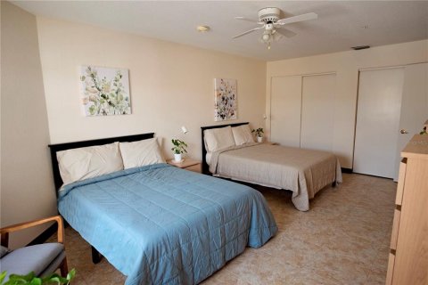 Immobilier commercial à vendre à Punta Gorda, Floride: 1191.47 m2 № 2416618 - photo 11