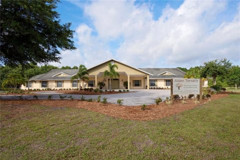 Immobilier commercial à Punta Gorda, Floride 1191.47 m2 № 2416618