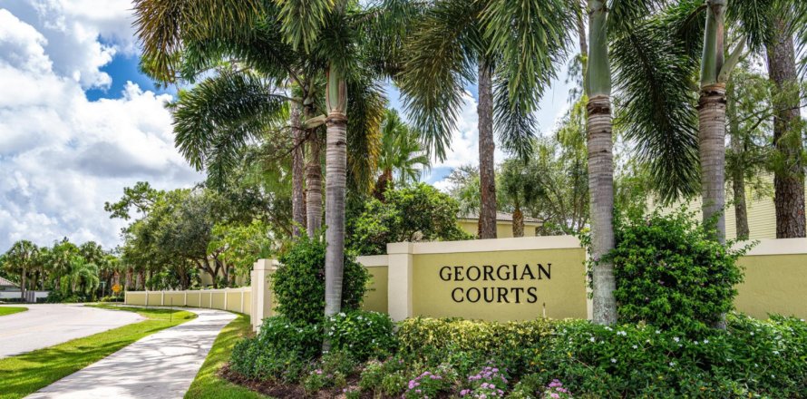 Townhouse in Wellington, Florida 2 bedrooms, 102.94 sq.m. № 1221303