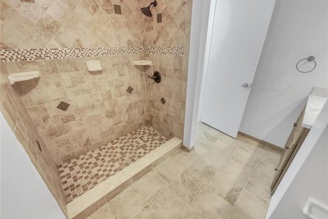 Condo in Saint Petersburg, Florida, 2 bedrooms  № 1557398 - photo 19