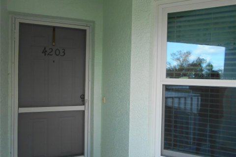 Condominio en venta en North Port, Florida, 2 dormitorios, 107.12 m2 № 1422821 - foto 3