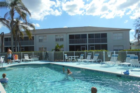 Condominio en venta en North Port, Florida, 2 dormitorios, 107.12 m2 № 1422821 - foto 29