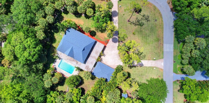 Casa en West Palm Beach, Florida 5 dormitorios, 419.92 m2 № 1146927