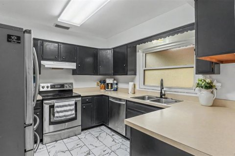 Casa en venta en Haines City, Florida, 2 dormitorios, 130.62 m2 № 2157918 - foto 11