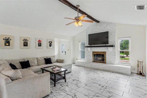 Casa en venta en Haines City, Florida, 2 dormitorios, 130.62 m2 № 2157918 - foto 5