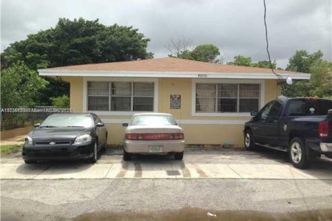 Appartement à louer à Miami, Floride: 2 chambres, 83.61 m2 № 1977276 - photo 1