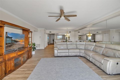 Condo in Longboat Key, Florida, 2 bedrooms  № 2144562 - photo 13