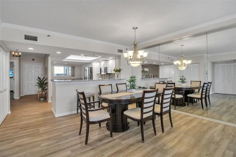 Condo in Longboat Key, Florida, 2 bedrooms  № 2144562 - photo 10