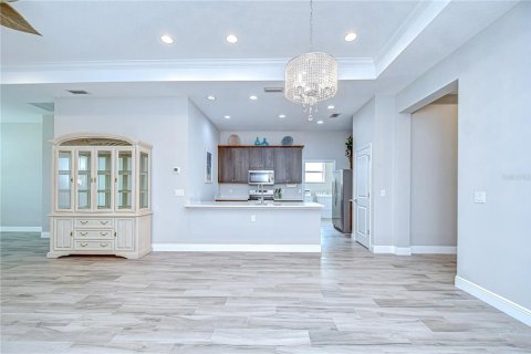 House in Riverview, Florida 2 bedrooms, 157.28 sq.m. № 1675289 - photo 10