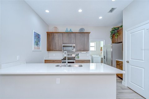 House in Riverview, Florida 2 bedrooms, 157.28 sq.m. № 1675289 - photo 7