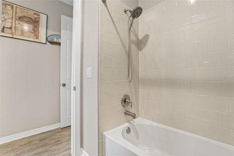 Villa ou maison à vendre à Orlando, Floride: 4 chambres, 278.99 m2 № 2361270 - photo 16
