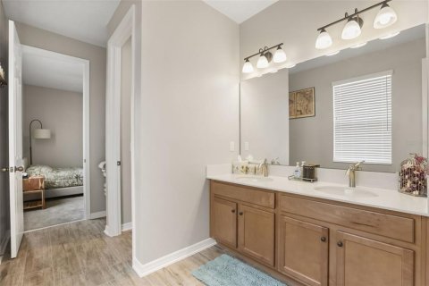 Villa ou maison à vendre à Orlando, Floride: 4 chambres, 278.99 m2 № 2361270 - photo 18