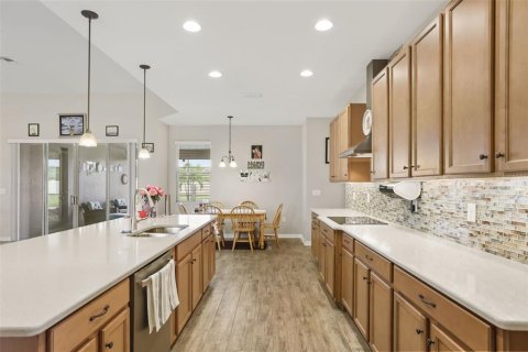 Villa ou maison à vendre à Orlando, Floride: 4 chambres, 278.99 m2 № 2361270 - photo 12