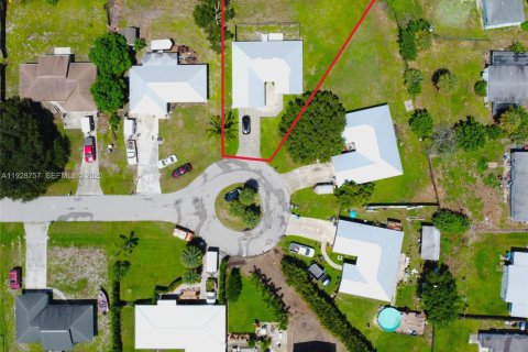 Снять в аренду виллу или дом в Виро-Бич, Флорида 3 спальни, 135.92м2, № 1989080 - фото 10