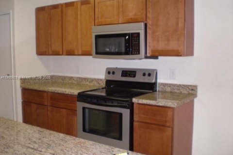 Снять в аренду кондоминиум в Майами, Флорида 1 спальня, 53.79м2, № 1957266 - фото 5