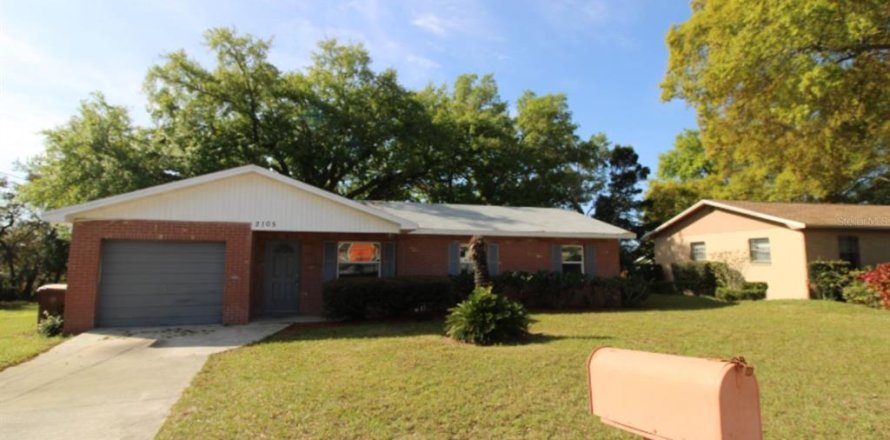 Villa ou maison à Haines City, Floride 3 chambres, 92.9 m2 № 1685098