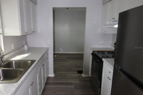 Casa en alquiler en Haines City, Florida, 3 dormitorios, 92.9 m2 № 1685098 - foto 2