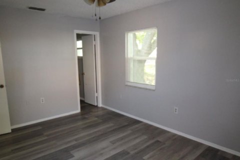 Casa en alquiler en Haines City, Florida, 3 dormitorios, 92.9 m2 № 1685098 - foto 4