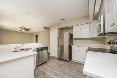 Casa en alquiler en Kissimmee, Florida, 4 dormitorios, 170.38 m2 № 1825013 - foto 5