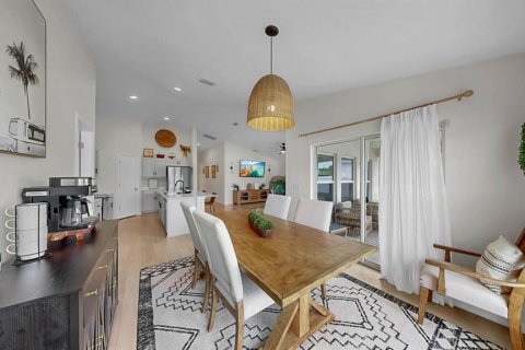 Casa en alquiler en Riverview, Florida, 4 dormitorios, 171.68 m2 № 1905175 - foto 16