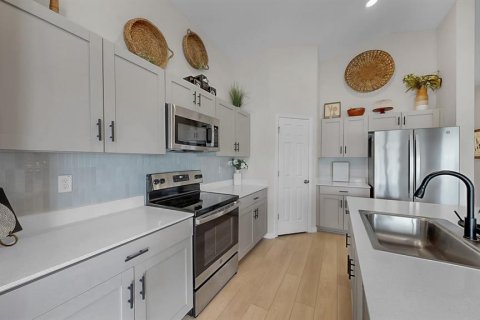 Casa en alquiler en Riverview, Florida, 4 dormitorios, 171.68 m2 № 1905175 - foto 13