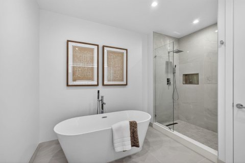 Condo in Lake Park, Florida, 3 bedrooms  № 2158425 - photo 20