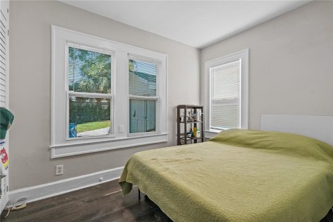 Propiedad comercial en venta en Clearwater, Florida, 8 dormitorios, 291.34 m2 № 1916794 - foto 9