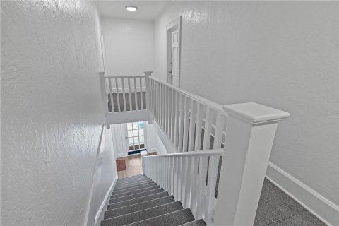 Propiedad comercial en venta en Clearwater, Florida, 8 dormitorios, 291.34 m2 № 1916794 - foto 7