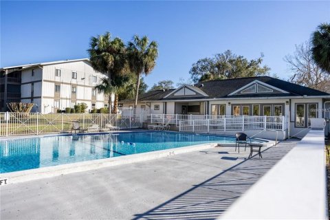 Condo in Gainesville, Florida, 2 bedrooms  № 1720115 - photo 25