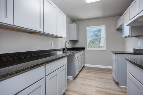 Condo in Gainesville, Florida, 2 bedrooms  № 1720115 - photo 11
