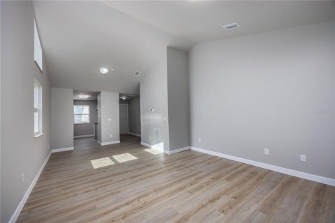 Condo in Gainesville, Florida, 2 bedrooms  № 1720115 - photo 9
