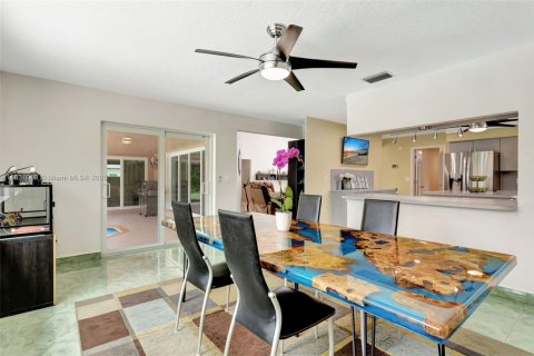 Villa ou maison à vendre à Davie, Floride: 4 chambres, 279.08 m2 № 1821530 - photo 20