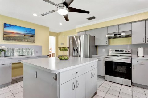 Villa ou maison à vendre à Davie, Floride: 4 chambres, 279.08 m2 № 1821530 - photo 16