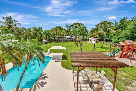 Villa ou maison à vendre à Davie, Floride: 4 chambres, 279.08 m2 № 1821530 - photo 30