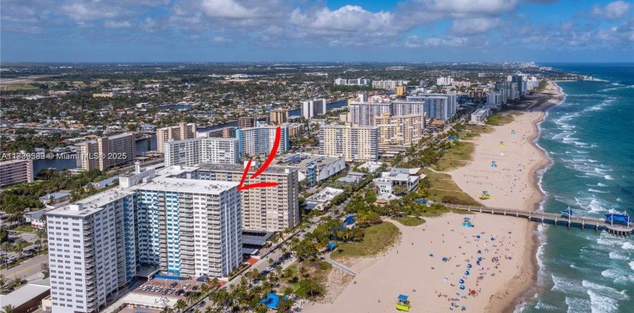 Condo in Pompano Beach, Florida, 3 bedrooms № 1830596