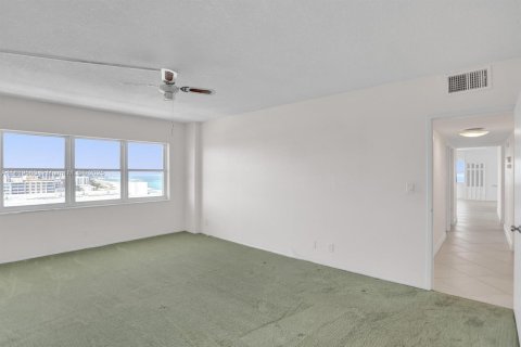 Condo in Pompano Beach, Florida, 3 bedrooms  № 1830596 - photo 28