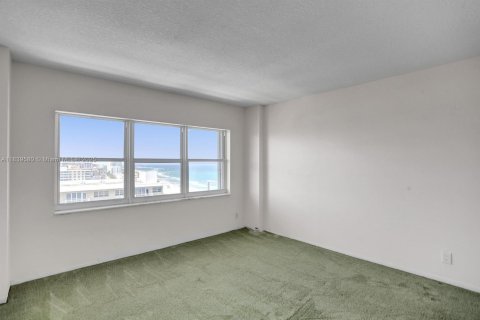 Condo in Pompano Beach, Florida, 3 bedrooms  № 1830596 - photo 22