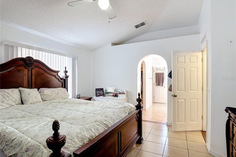 Villa ou maison à vendre à Kissimmee, Floride: 4 chambres, 174.1 m2 № 2437163 - photo 20