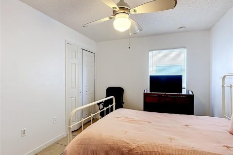 Villa ou maison à vendre à Kissimmee, Floride: 4 chambres, 174.1 m2 № 2437163 - photo 29