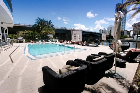 Appartement à louer à Hallandale Beach, Floride: 2 chambres, 95.5 m2 № 1935587 - photo 13