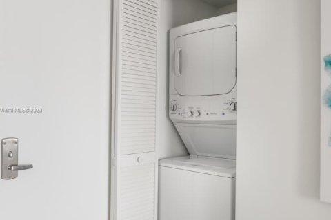 Appartement à louer à Hallandale Beach, Floride: 2 chambres, 95.5 m2 № 1935587 - photo 7